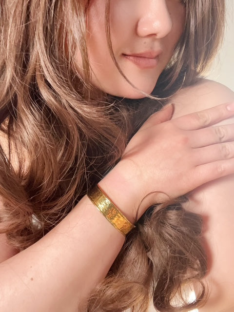 Opulent Hues Cuff bracelet