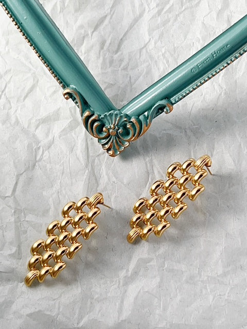 Majestic Radiance earrings